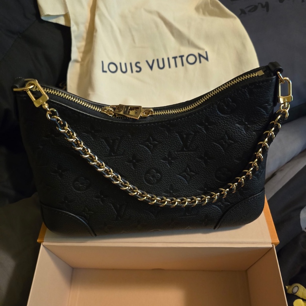 Louis Vuitton Purse and wallet